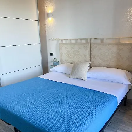 Stunning Sea View -wi-fi And Bbq 700m From The Sea Appartamento *